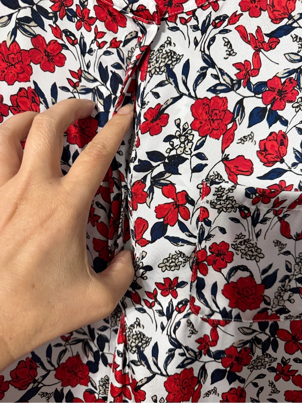 Liz Claiborne Cap Sleeve Floral Print Blouse - Picture 8 of 15